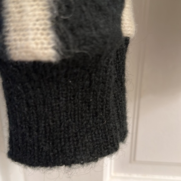 Versus by Versace Black & White Sweater - Luxury and Confort defined - Picture 8 of 11